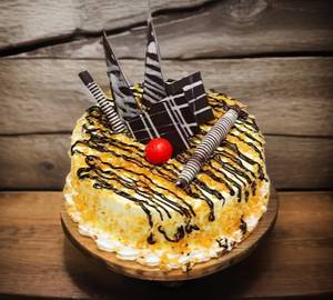 Butterscotch Crunchy Cake