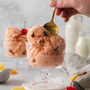 Tutti frutti ice cream [1 scoop]