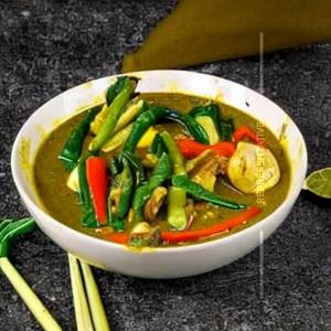 Mixed Vegetable Green Thai Curry