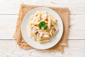 Classic White Sauce Pasta
