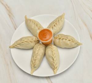 Fried Chicken Momos With Peanut  Sauce  6 Pcs