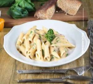 Veg Whit Sauce Pasta