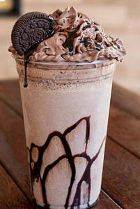 Vanilla Oreo Milkshake