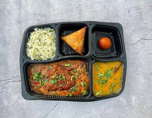 Jaman's Bhuna Chicken Thali