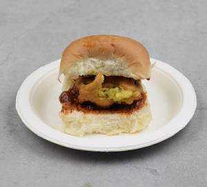 Schezwan vada pav spicy