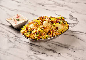 Egg Briyani With Raita