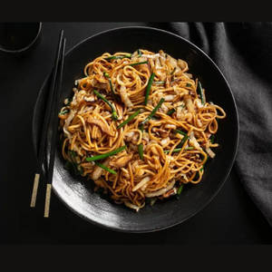 Burnt Garlic Noodles Chicken