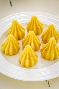 Kesariya Modak