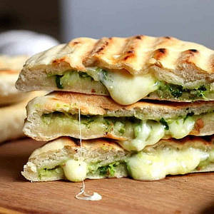 Cheese Naan