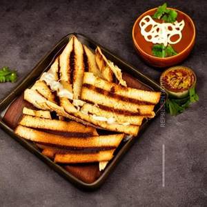 Deconstructed Chilly Cheese Toast