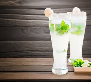 Lychee mojito