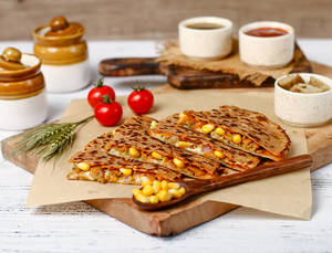 Chicken Twist Delight Pizza Paratha