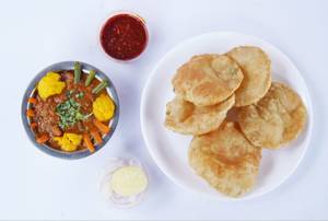 Aloo Puri Combo