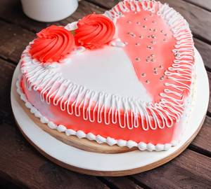 Heart Shape Butterscotch Eggless Cake