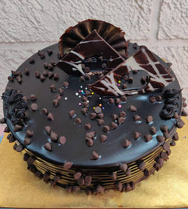 Choco Chips Cake