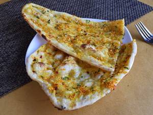 Plain garlic butter naan