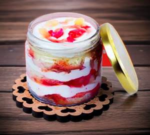 Strawberry Jar Cake [1 Jar, 1 Piece]