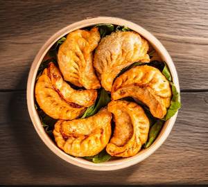 Veg Paneer Fried Momos