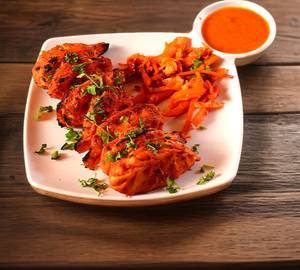Kurkure Paneer Momos 8 Pc