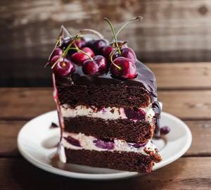 Black forest spanj cake