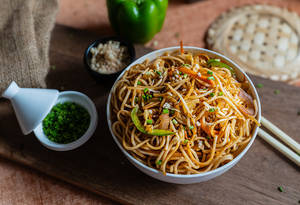 Veg Chilli Garlic Noodles