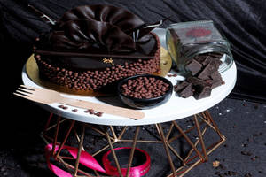 Crunchy Chocolate Truffle Cake 950g