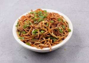 Veg hakka noodles