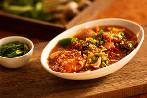 Hot Garlic Fish Basa(4 Pcs)
