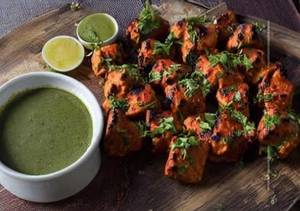 Chicken Lehsuni Tikka