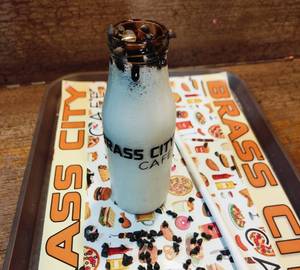 Vanila Choco Chips Shake