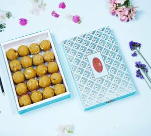 Desi Ghee Besan Dry Fruit Ladoo
