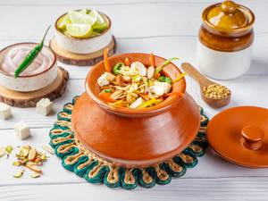 Veg Shahi Handi (750 Ml)