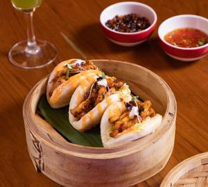 Paneer Chilli Bao 4Pcs [270 Gms ]