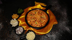 Veg. Pasta Pizza (tandoori Flavour)