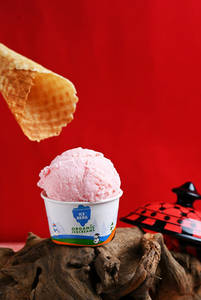 Strawberry Scoop