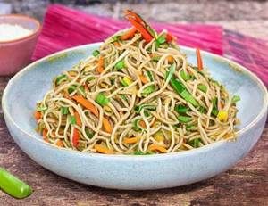 Veg Hakka Noodles
