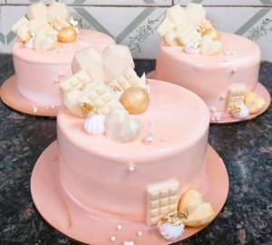 The cakes house rose bela cake