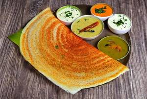 Butter onion dosa