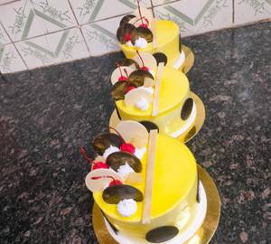 The cakes house pinapple cake