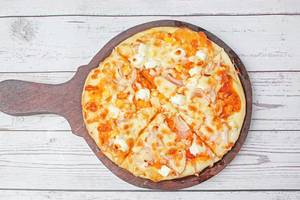 Paneer Makhani Pizza