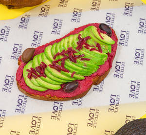 Beetroot Hummus & Avocado