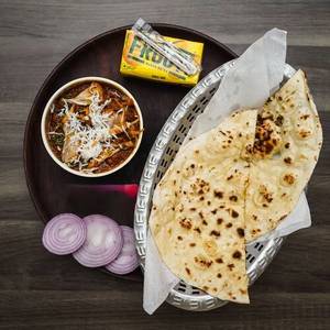 2 Butter Naan + Chicken Bharta + Frooti [125 ml]
