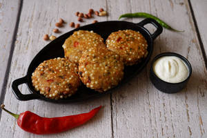 Sabudana Vada [4 Pieces] With Curd