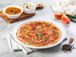 Tomato Onion Capsicum Uttappam