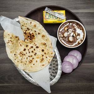 2 Butter Naan + Dal Makhani + Frooti [125 ml]