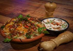 Non veg hydrabadi biryani box