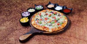 9" Delight Pizza (Serves 2)