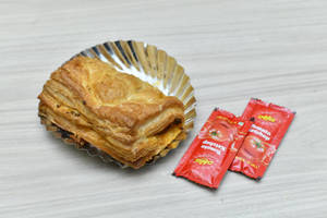 Butter Chilli Garlic Puff