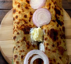 2 Aloo Paper Paratha wih Peppery Paneer