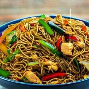 Chicken Wok Tossed Noodles